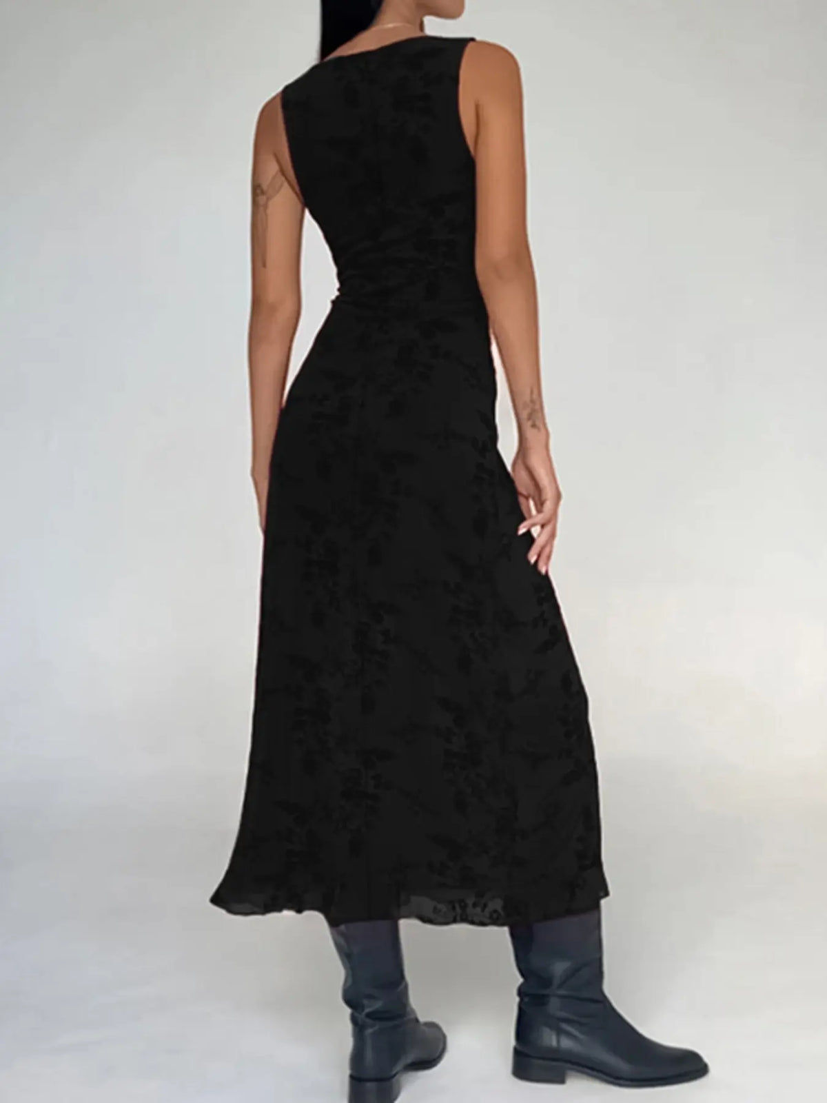 Deep V-Neck Floral Knit A-Line Dress – Elegant Bodycon Long Dress