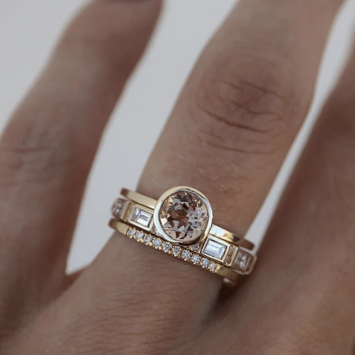 Vintage Gold Ring with Crystal