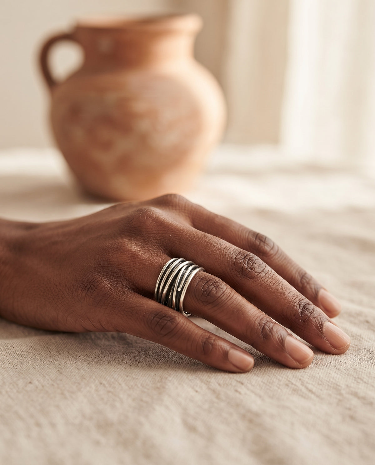 Bague Vintage Double Couche – photo lifestyle 1