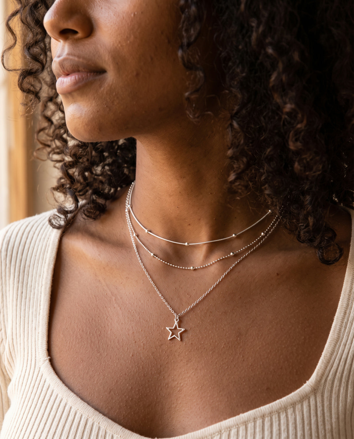 Collier en Argent Style Vintage Étoile – photo lifestyle 1