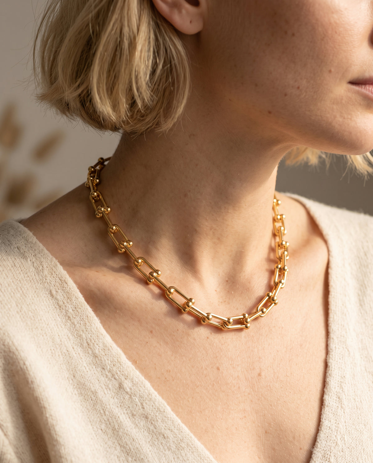 Collier Raffiné Chaîne Plaqué Or – photo lifestyle 1