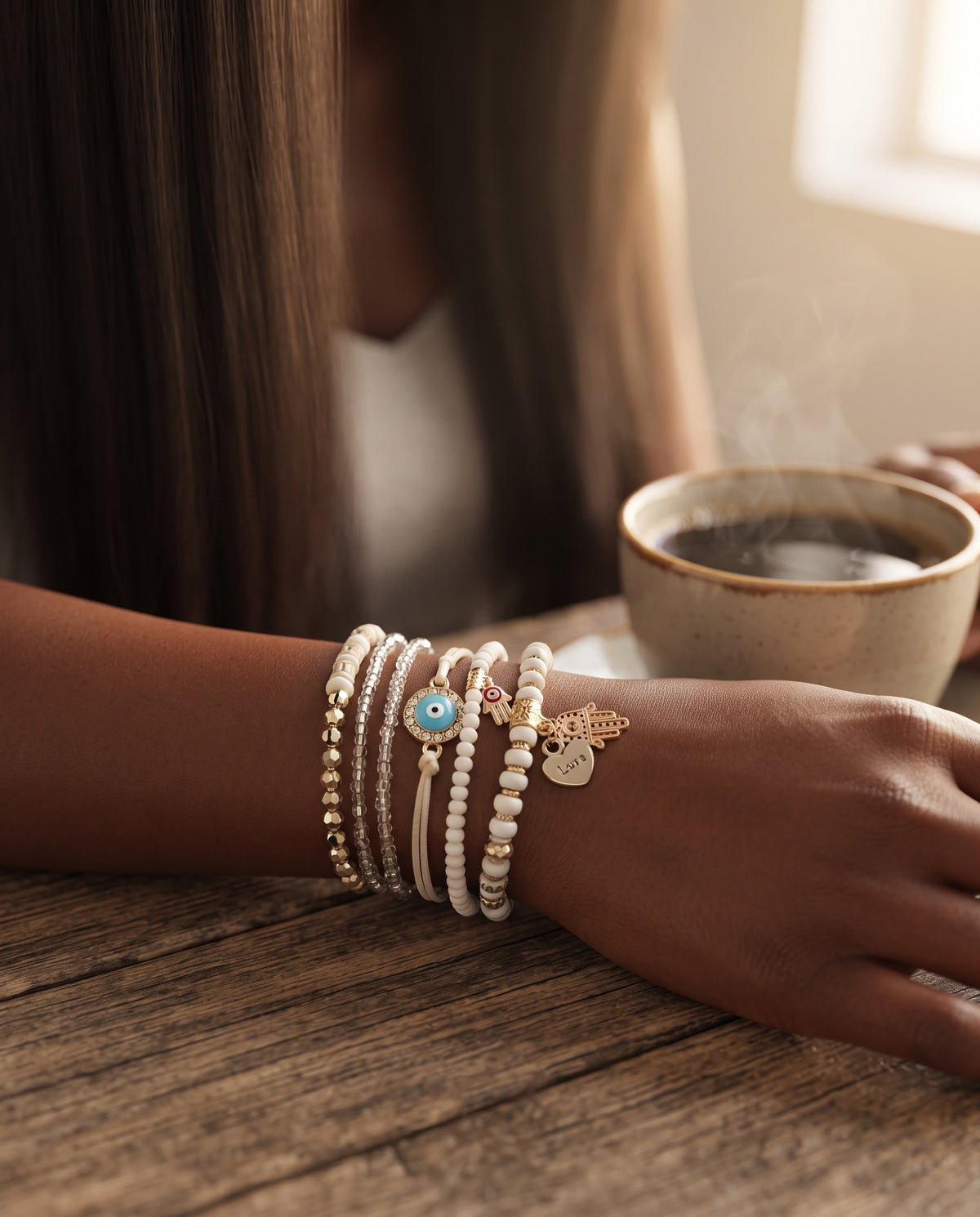 Set de Bracelets Hamsa – photo lifestyle 2