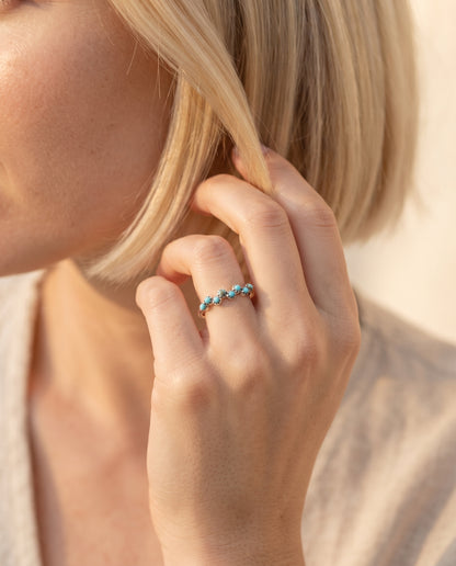 Bague Vintage Ornée de Turquoise – photo lifestyle 3