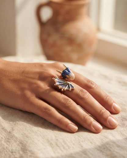 Bague Dragon Ajustable en Argent et Émail Peint à la Main – photo lifestyle 1