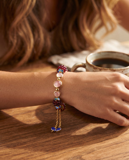 Bracelet Orné d’une Pierre de Grenat Naturelle – photo lifestyle 2