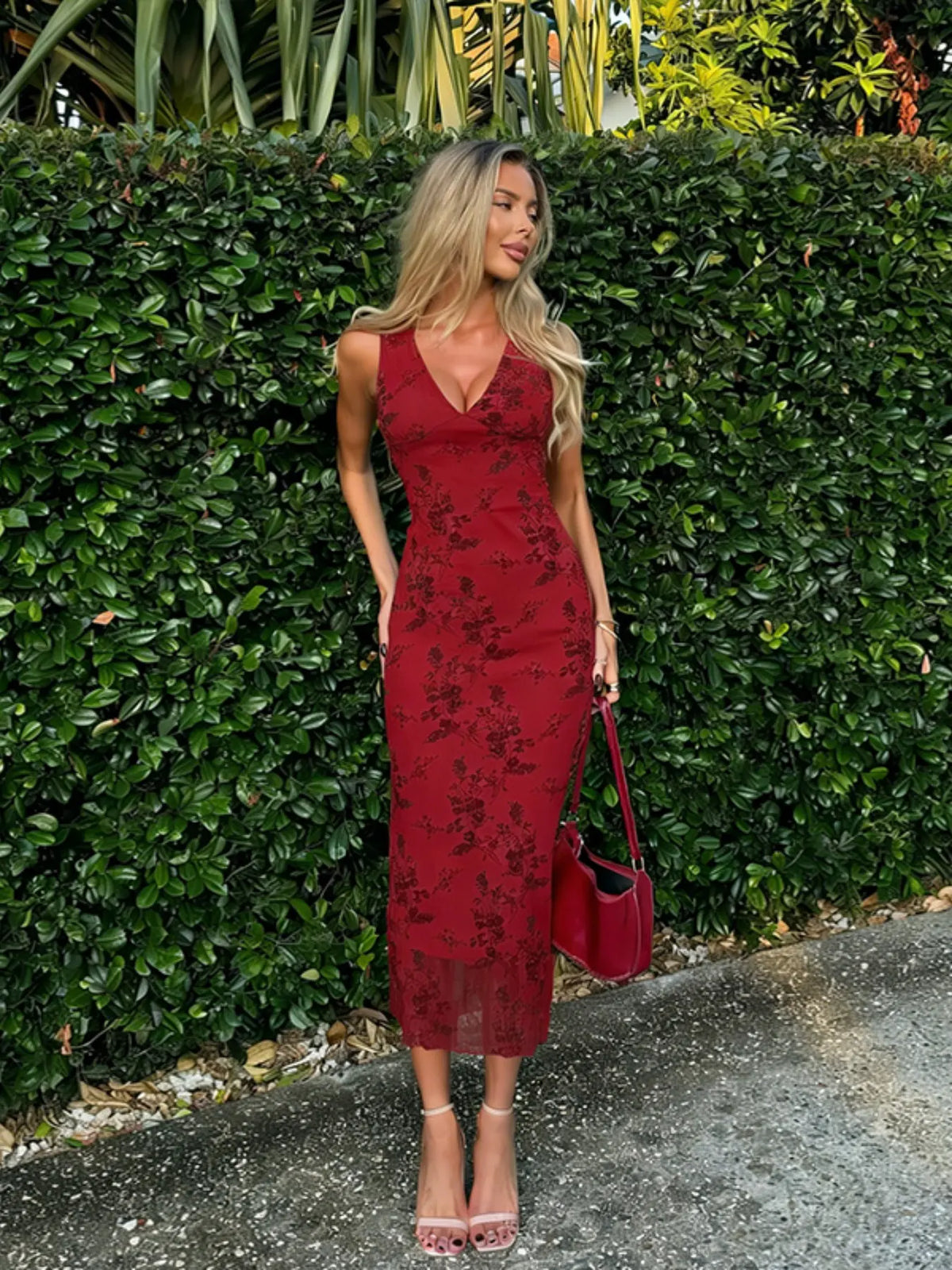 Deep V-Neck Floral Knit A-Line Dress – Elegant Bodycon Long Dress