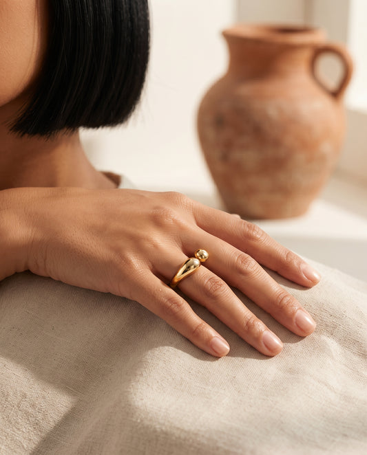 Bague en Or à Design Réglable – photo lifestyle 1