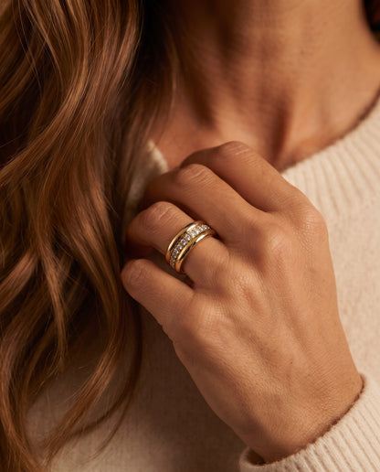 Bague Double en Argent Ornée de Zircons – photo lifestyle 2