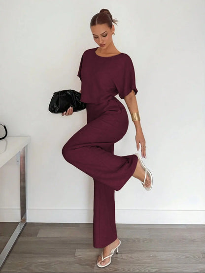 Wide-Leg Pants & Crop Tee Set – Casual Loose-Fit Two-Piece Outfit