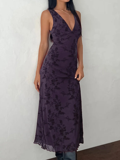 Deep V-Neck Floral Knit A-Line Dress – Elegant Bodycon Long Dress