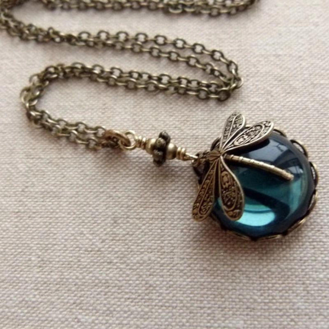 Vintage-Halskette mit Libelle