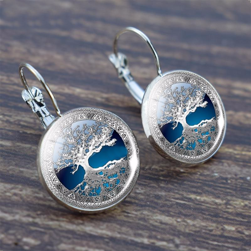 Pendientes Refinados con Motivo de Árbol de la Vida en Plata