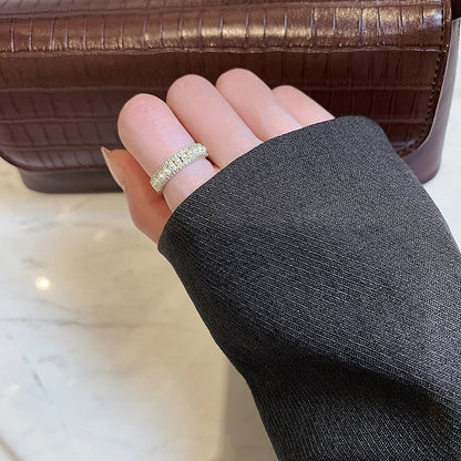 Anillo de Oro de Lujo con Perlas