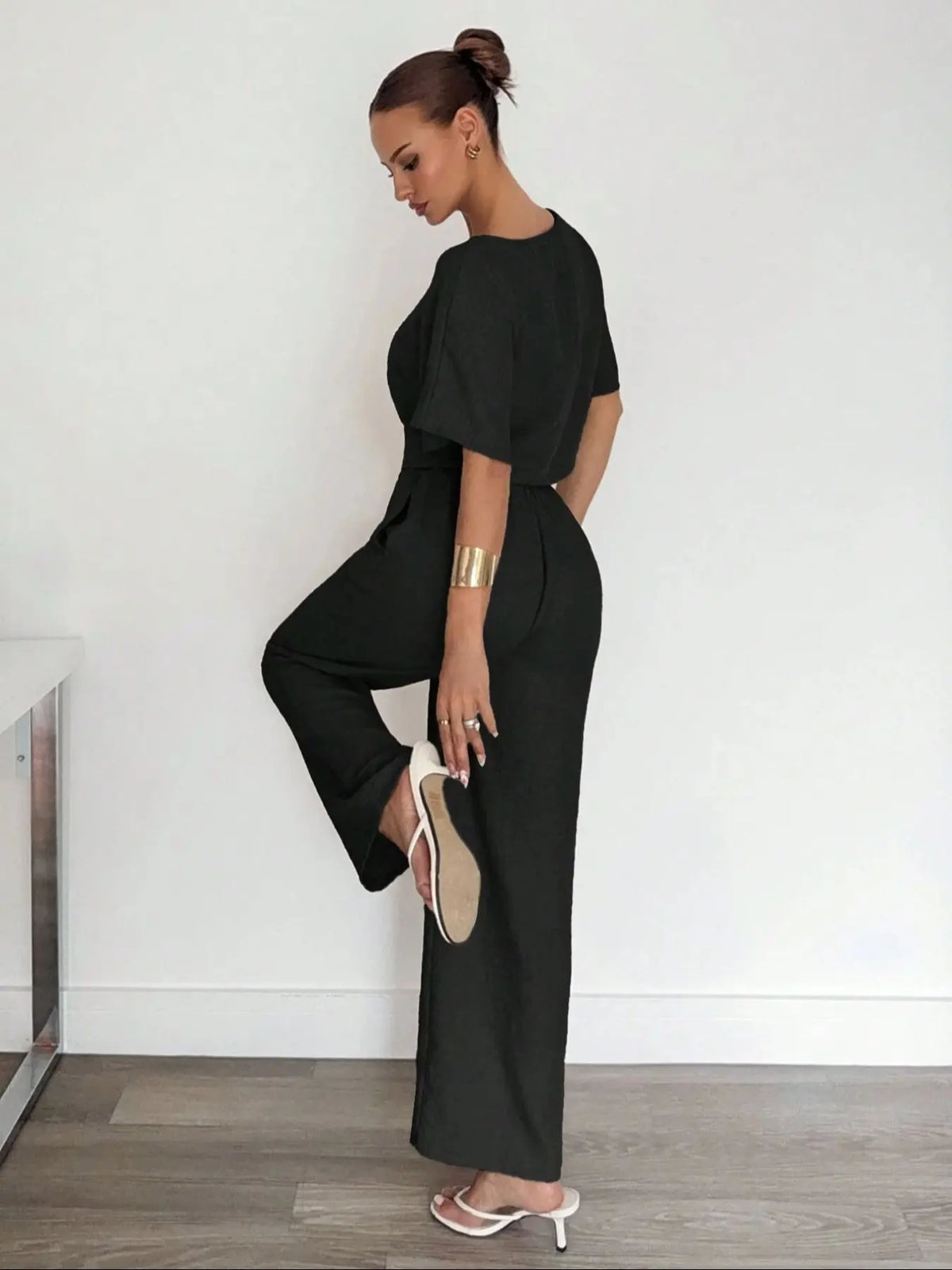 Wide-Leg Pants & Crop Tee Set – Casual Loose-Fit Two-Piece Outfit