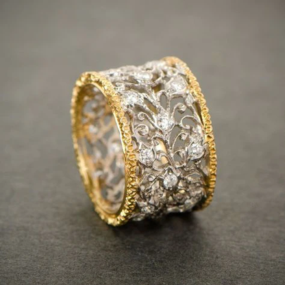 Bague Vintage Ornée d’un Cristal et de Détails en Lierre Doré