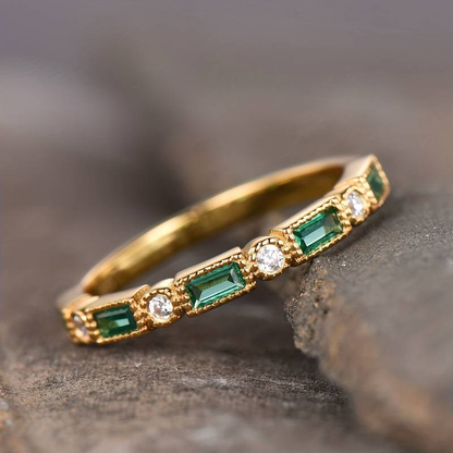 Anello Vintage con Cristalli Verdi