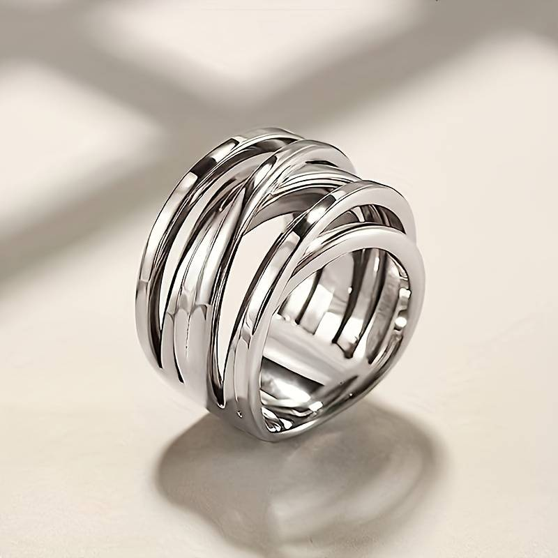 Vintage-Silberring mit übereinanderliegenden Ringen