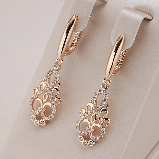 Orecchini Elfici in Oro con Zirconia