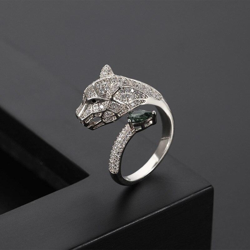 Verstellbarer Leoparden-Ring mit Zirkonia